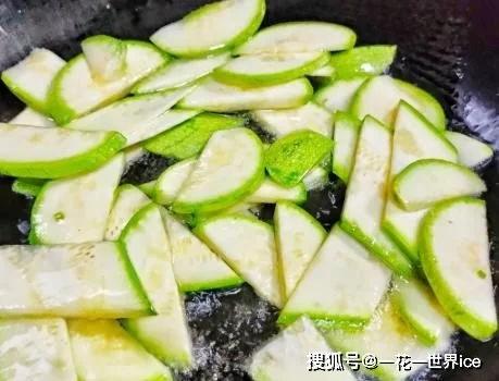 产妇怎么吃角瓜,角瓜营养食谱解析