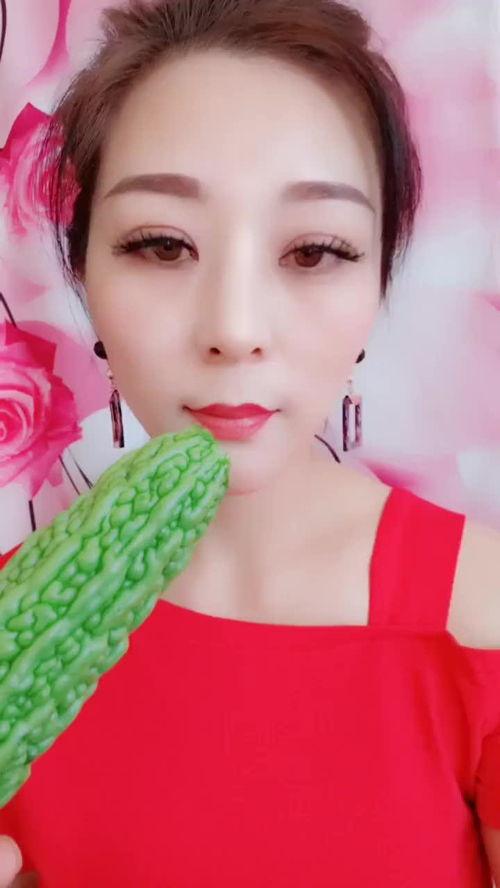 美女吃瓜锦集,锦集里的欢乐时光